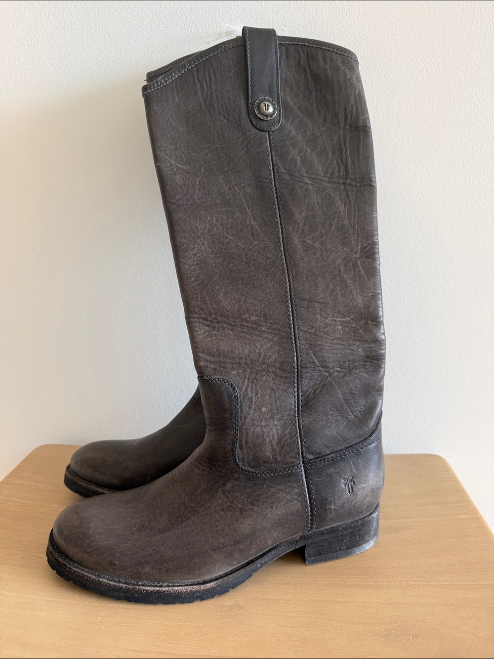 NWOT FRYE Melissa Button Lug Tall Boot in Smoke 5.5| Western Chic fall wardrobe